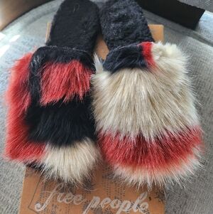 Rare Free People Hide away Slippers